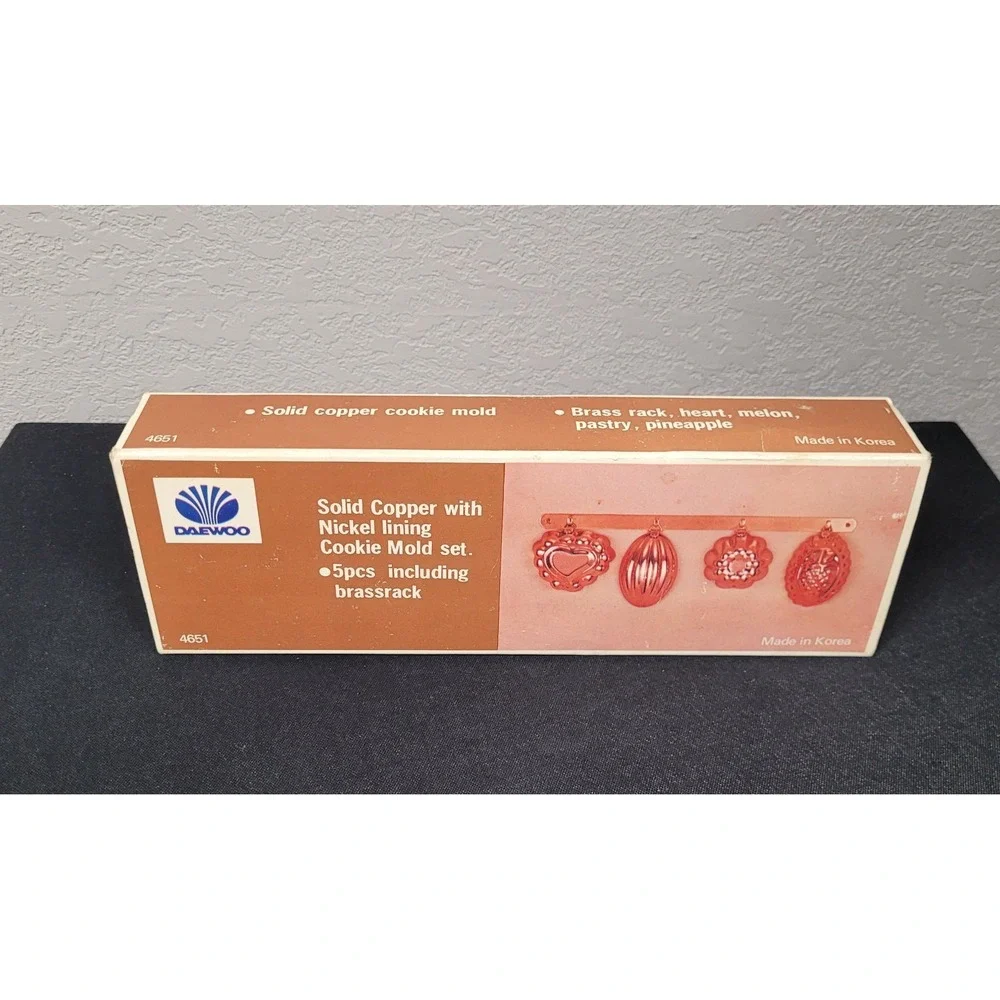 Vintage Daewoo Solid Copper Cookie Mold Set (4 Cookie Molds & Rack) in Box